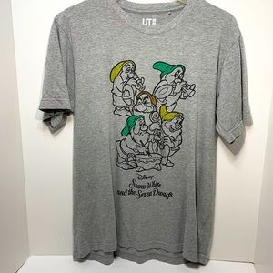 Uniglo Disney 7 Dwarves Shirt!  5 on the front 2 On the back!